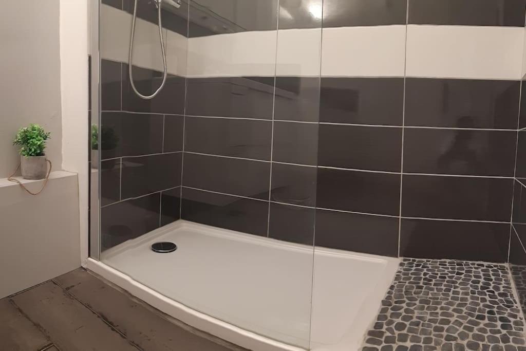Apartamento Au Calme, 200M Du Centre T2 Avec Balcon Et Parking Cassis Exterior foto